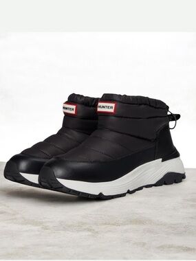 PRICE FIRM • Hunter Water Resistant Anne Snow Boots • Black •Size 7